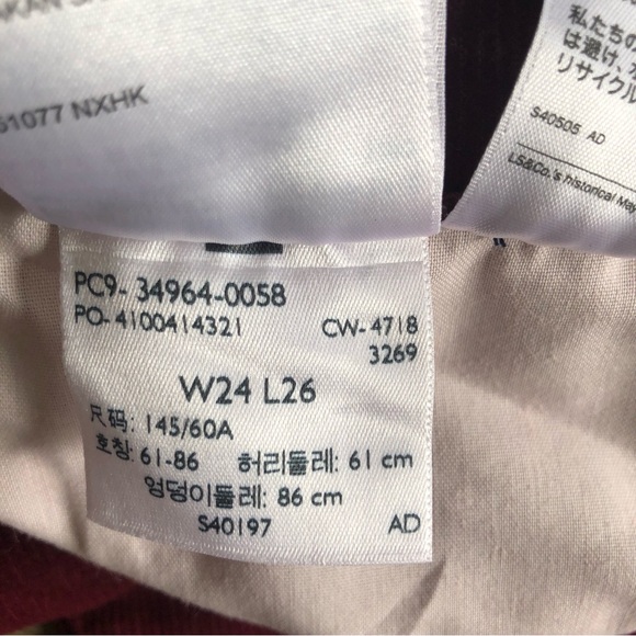 Levi's Corduroy Pants Womens Size 24 Wedgie Straight Burgundy Red Button Fly - Picture 14 of 14
